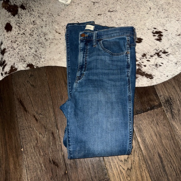 Madewell 10” Roadtripper Skinny Jeans - Picture 2 of 4